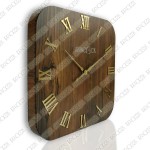 ساعت دیواری کلاسیک چوبی مربع